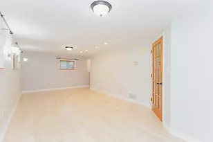 525 Briarcliff Ln, Hoffman Estates, IL 60169 - Photo 22