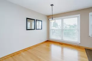 1920 Crescent Ln, Hoffman Estates, IL 60169 - Photo 8