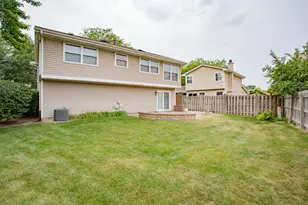 1920 Crescent Ln, Hoffman Estates, IL 60169 - Photo 28