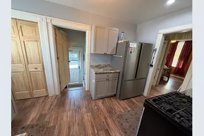 309 Leafland Avenue, Centralia, IL 62801 - Photo 6