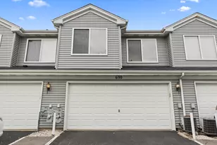 690 Lincoln Station Dr, Oswego, IL 60543 - Photo 18