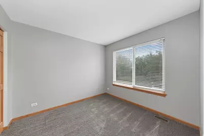 690 Lincoln Station Drive, Oswego, IL 60543 - Photo 12