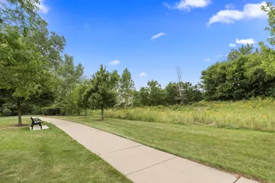 690 Lincoln Station Drive, Oswego, IL 60543 - Photo 20