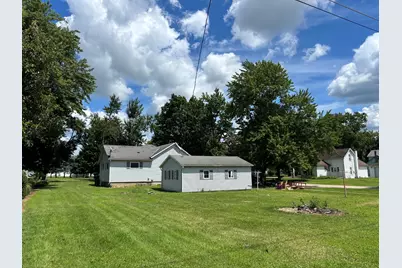 302 N Pine Street, Wenona, IL 61377 - Photo 4