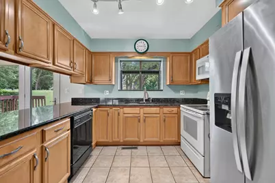 1858 Golf View Drive, Bartlett, IL 60103 - Photo 10