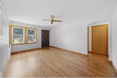 4000 Clarence Avenue, Berwyn, IL 60402 - Photo 4