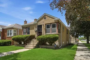 4000 Clarence Ave, Berwyn, IL 60402 - Photo 2