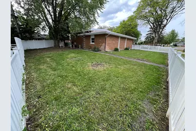 616 Seneca Drive, Aurora, IL 60506 - Photo 36