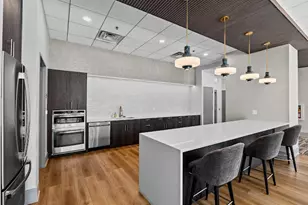 512 N McClurg Ct, Chicago, IL 60611 - Photo 14