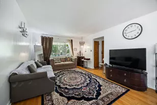 6136 N Talman Ave, Chicago, IL 60659 - Photo 14