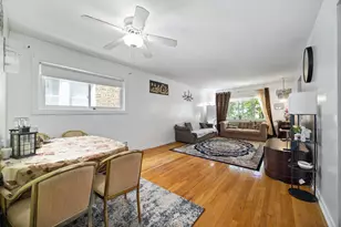 6136 N Talman Ave, Chicago, IL 60659 - Photo 16
