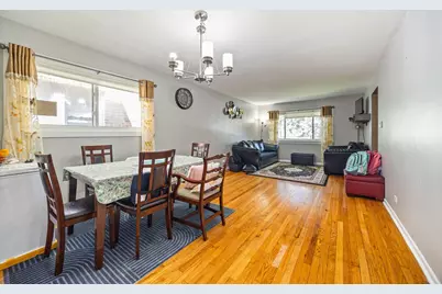 6136 N Talman Avenue, Chicago, IL 60659 - Photo 2
