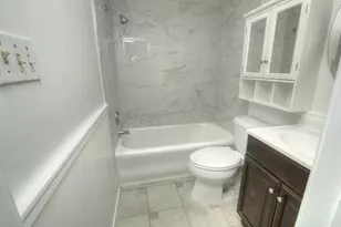 724 S 5th St, Saint Charles, IL 60174 - Photo 16