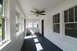 724 S 5th St, Saint Charles, IL 60174 - Photo 4