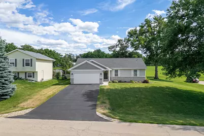 701 Mallard Road, Winnebago, IL 61088 - Photo 2