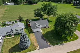 701 Mallard Rd, Winnebago, IL 61088 - Photo 4