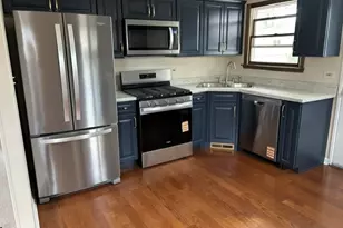 8855 S Komensky Ave, Hometown, IL 60456 - Photo 12