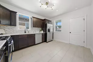 8611 S Aberdeen St, Chicago, IL 60620 - Photo 6