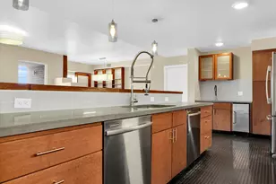 301 N Neil St, Champaign, IL 61820 - Photo 40
