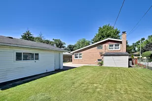 8925 S 49th Ct, Oak Lawn, IL 60453 - Photo 30