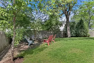 90 Southfield Dr, Vernon Hills, IL 60061 - Photo 40