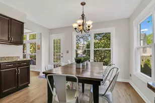 90 Southfield Dr, Vernon Hills, IL 60061 - Photo 6