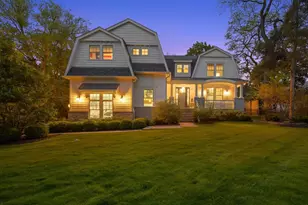 1303 N Cross St, Wheaton, IL 60187 - Photo 2