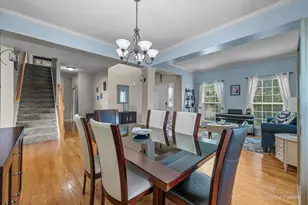 130 Norman Dr, McHenry, IL 60050 - Photo 6