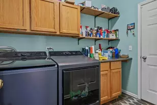 130 Norman Dr, McHenry, IL 60050 - Photo 18