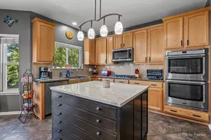 130 Norman Dr, McHenry, IL 60050 - Photo 12