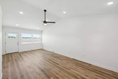 10167 Wolf Road, Geneseo, IL 61254 - Photo 4