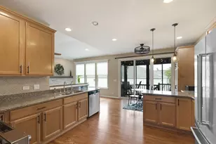 2661 Chesire Ct, Dundee, IL 60118 - Photo 14