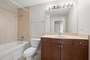 451 W Huron St, Chicago, IL 60654 - Photo 16