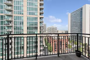 451 W Huron St, Chicago, IL 60654 - Photo 8