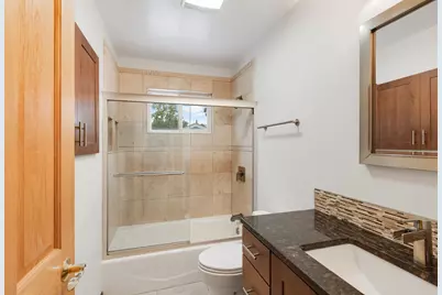 427 E Atwater Avenue, Elmhurst, IL 60126 - Photo 12