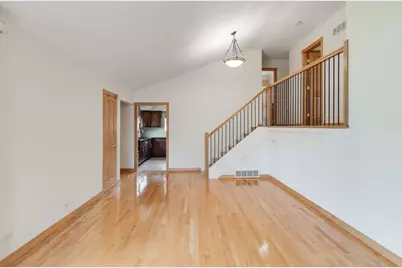 427 E Atwater Avenue, Elmhurst, IL 60126 - Photo 6