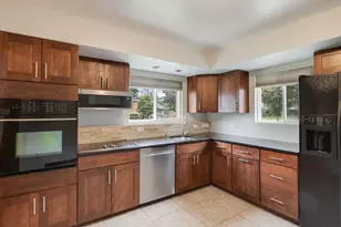 427 E Atwater Ave, Elmhurst, IL 60126 - Photo 10