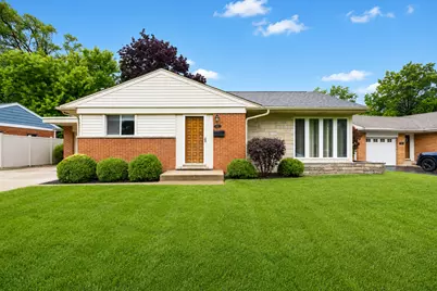 427 E Atwater Avenue, Elmhurst, IL 60126 - Photo 1