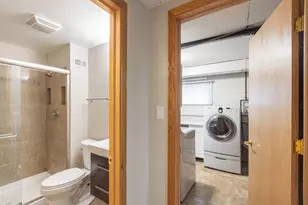 427 E Atwater Ave, Elmhurst, IL 60126 - Photo 18