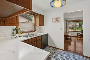 2128 Ivy Ct, Champaign, IL 61821 - Photo 18