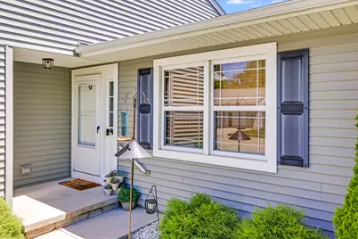 2128 Ivy Court, Champaign, IL 61821 - Photo 4