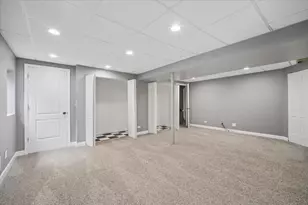 824 Tallgrass Dr, Bartlett, IL 60103 - Photo 18