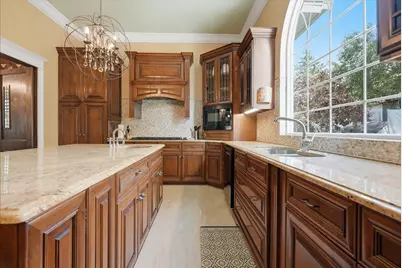305 W Elm Street, Fairbury, IL 61739 - Photo 30