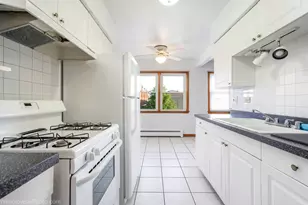 7347 W Diversey Ave, Elmwood Park, IL 60707 - Photo 4