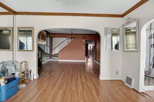 8330 S Essex Ave, Chicago, IL 60617 - Photo 6