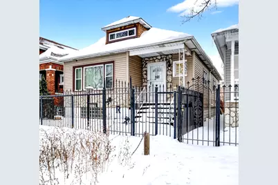 8330 S Essex Avenue, Chicago, IL 60617 - Photo 4
