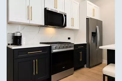 1309 N Rockwell Street #2, Chicago, IL 60622 - Photo 4