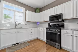 11417 Russell Dr, Huntley, IL 60142 - Photo 10