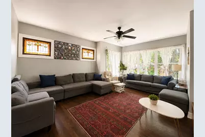5837 N Washtenaw Avenue, Chicago, IL 60659 - Photo 4