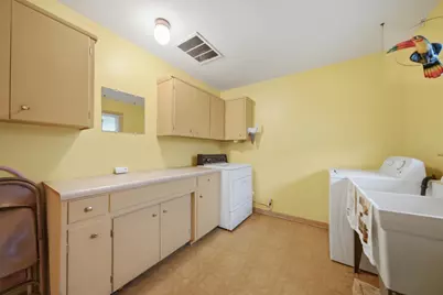 5425 W 83rd Place, Burbank, IL 60459 - Photo 16
